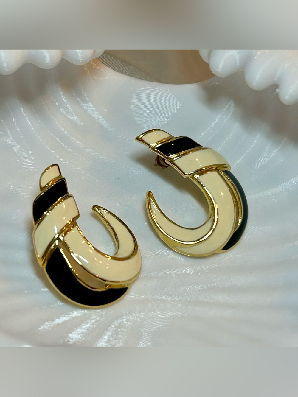 Vintage Black and Gold Trifari Enamel Fish Hook Earrings